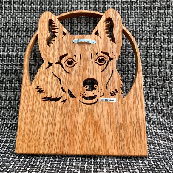 Wooden hanging key holder - Picture 2 of 2